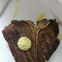 Steak mit Kräuterbutter